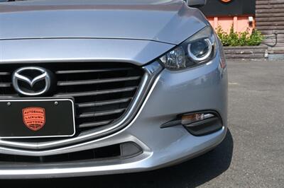 2017 Mazda Mazda3 Touring   - Photo 5 - Norwalk, CA 90650-2241