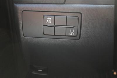 2017 Mazda Mazda3 Touring   - Photo 33 - Norwalk, CA 90650-2241