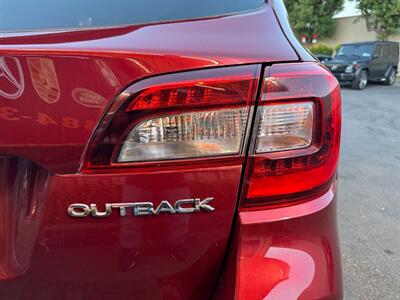 2015 Subaru Outback 2.5i Limited   - Photo 16 - Norwalk, CA 90650-2241