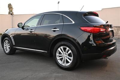 2017 INFINITI QX70   - Photo 8 - Norwalk, CA 90650-2241