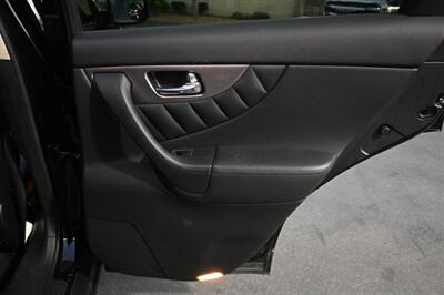 2017 INFINITI QX70   - Photo 50 - Norwalk, CA 90650-2241