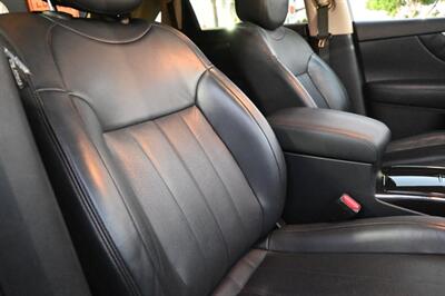 2017 INFINITI QX70   - Photo 61 - Norwalk, CA 90650-2241