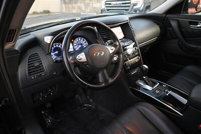 2017 INFINITI QX70   - Photo 26 - Norwalk, CA 90650-2241