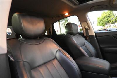 2017 INFINITI QX70   - Photo 60 - Norwalk, CA 90650-2241