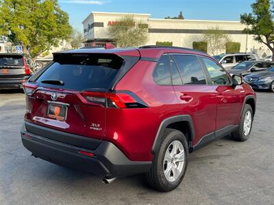 2021 Toyota RAV4 Hybrid XLE   - Photo 17 - Norwalk, CA 90650-2241