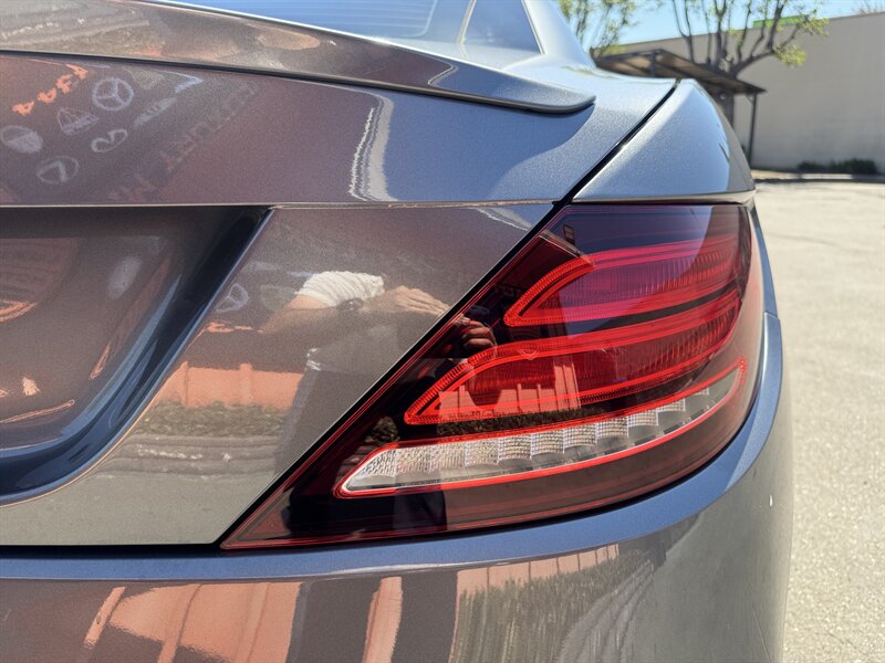 2017 Mercedes-Benz SLC SLC 300 - Photo 15 - Norwalk, CA 90650-2241