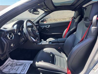 2017 Mercedes-Benz SLC SLC 300 - Photo 25 - Norwalk, CA 90650-2241