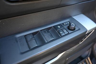 2022 Toyota Tundra Platinum   - Photo 18 - Norwalk, CA 90650-2241