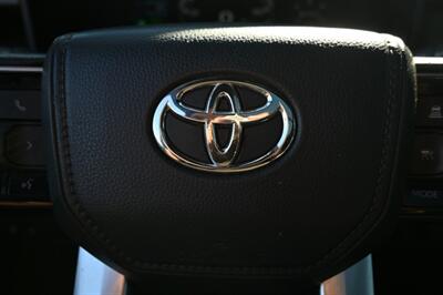 2022 Toyota Tundra Platinum   - Photo 30 - Norwalk, CA 90650-2241