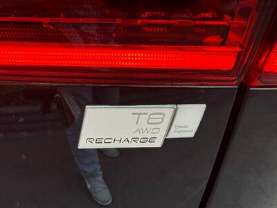 2021 Volvo XC60 Recharge T8 R-Design   - Photo 13 - Norwalk, CA 90650-2241