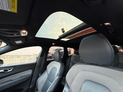 2021 Volvo XC60 Recharge T8 R-Design   - Photo 22 - Norwalk, CA 90650-2241