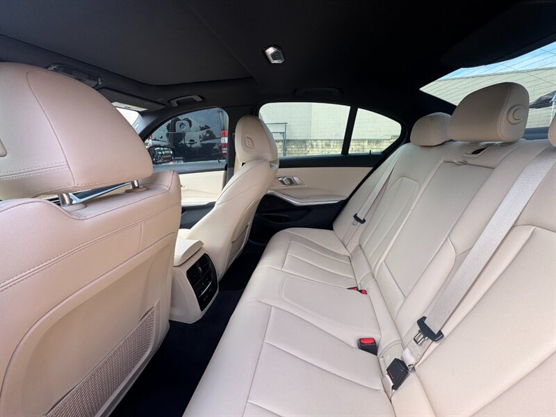 2019 BMW 3 Series 330i - Photo 30 - Norwalk, CA 90650-2241