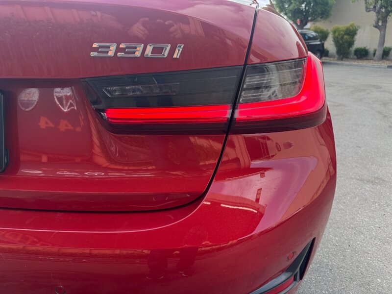 2019 BMW 3 Series 330i - Photo 16 - Norwalk, CA 90650-2241