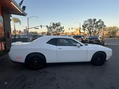 2015 Dodge Challenger R/T Plus   - Photo 16 - Norwalk, CA 90650-2241