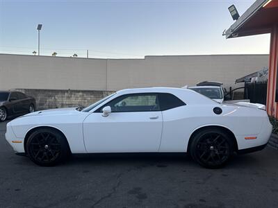 2015 Dodge Challenger R/T Plus   - Photo 8 - Norwalk, CA 90650-2241