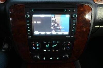 2014 Chevrolet Suburban LTZ   - Photo 40 - Norwalk, CA 90650-2241