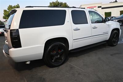 2014 Chevrolet Suburban LTZ   - Photo 16 - Norwalk, CA 90650-2241