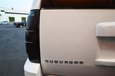 2014 Chevrolet Suburban LTZ   - Photo 10 - Norwalk, CA 90650-2241
