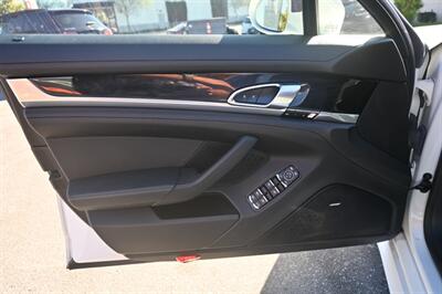 2013 Porsche Panamera S - Photo 15 - Norwalk, CA 90650-2241