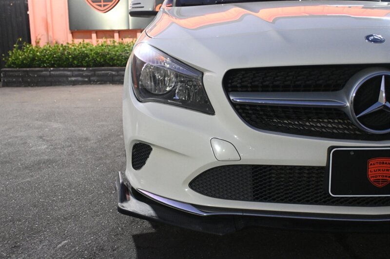 2017 Mercedes Benz CLA 250 photo 3