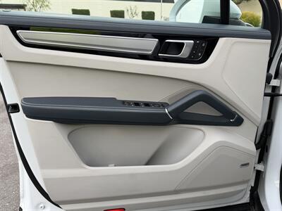 2023 Porsche Cayenne S Platinum Edition   - Photo 23 - Norwalk, CA 90650-2241