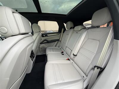 2023 Porsche Cayenne S Platinum Edition   - Photo 38 - Norwalk, CA 90650-2241