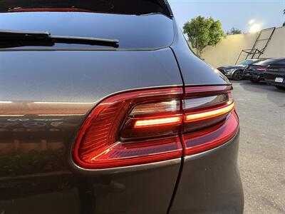 2017 Porsche Macan S   - Photo 9 - Norwalk, CA 90650-2241
