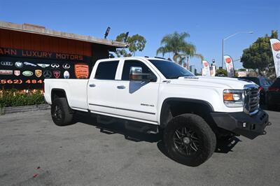 2019 GMC Sierra 2500HD SLT - Photo 14 - Norwalk, CA 90650-2241