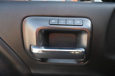 2019 GMC Sierra 2500HD SLT - Photo 17 - Norwalk, CA 90650-2241