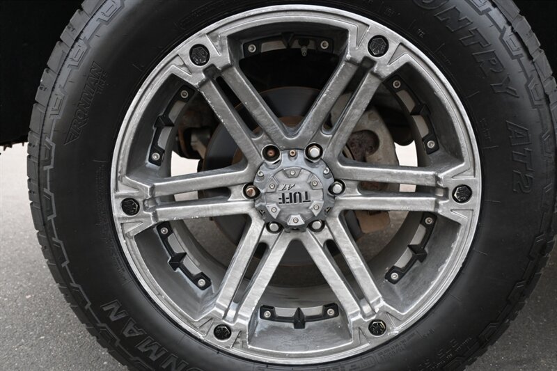 2015 Chevrolet Silverado 1500 LT photo 13