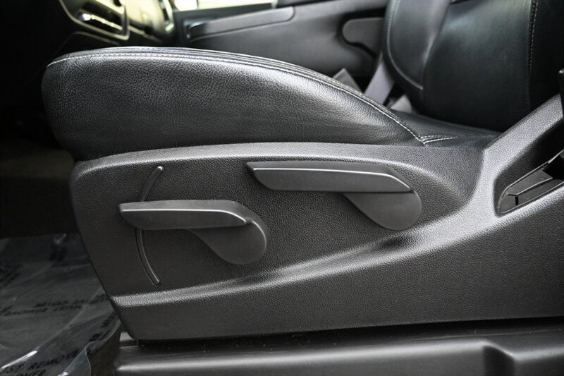 2015 Chevrolet Silverado 1500 LT photo 19