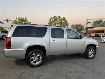 2012 Chevrolet Suburban LT   - Photo 15 - Norwalk, CA 90650-2241