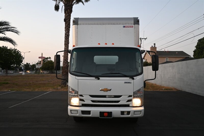 2021 Chevrolet Silverado 5500HD photo 2