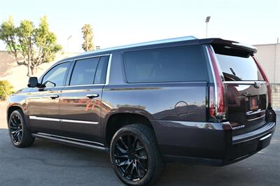 2015 Cadillac Escalade ESV Premium   - Photo 16 - Norwalk, CA 90650-2241