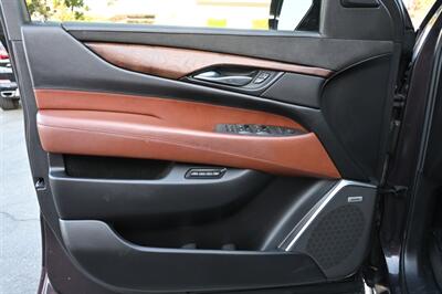 2015 Cadillac Escalade ESV Premium   - Photo 33 - Norwalk, CA 90650-2241