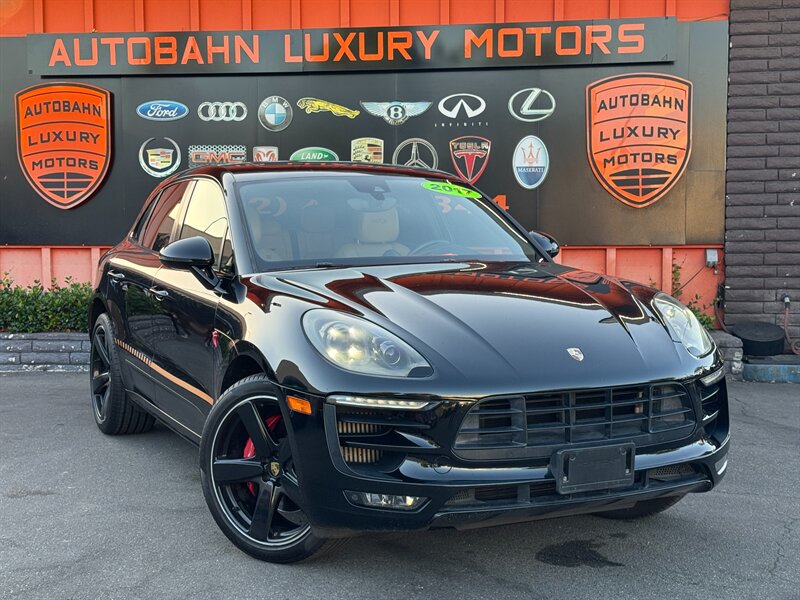 2017 Porsche Macan GTS  