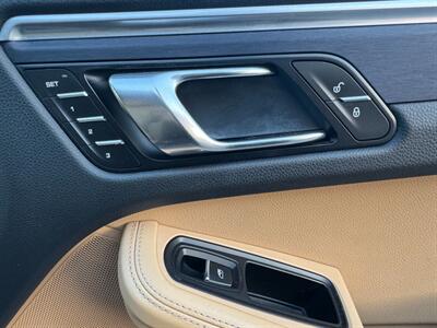 2017 Porsche Macan GTS   - Photo 40 - Norwalk, CA 90650-2241