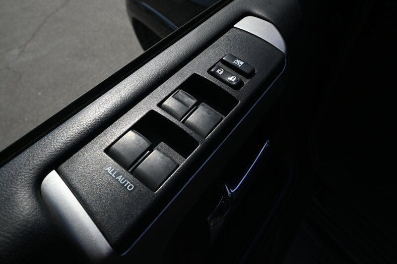 2014 Toyota 4Runner SR5 Premium photo 14