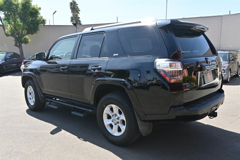 2014 Toyota 4Runner SR5 Premium photo 5