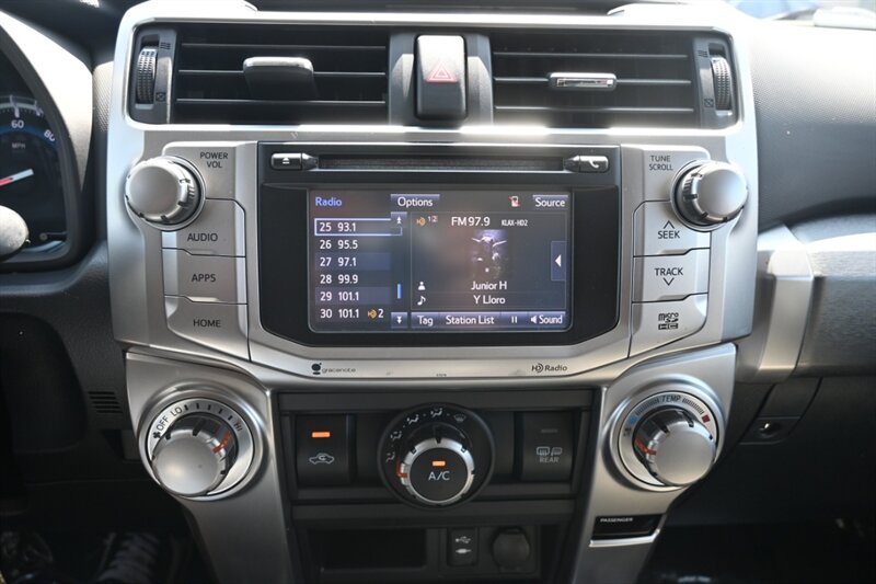 2014 Toyota 4Runner SR5 Premium photo 29