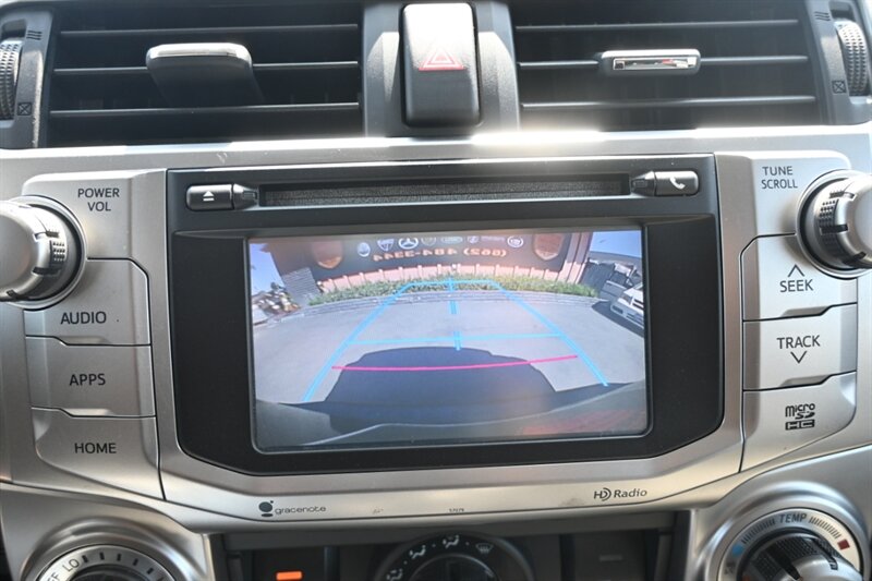 2014 Toyota 4Runner SR5 Premium photo 32