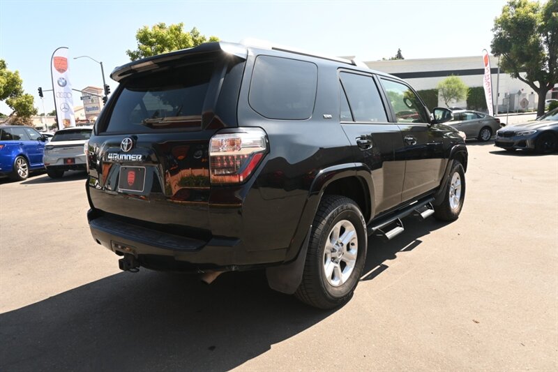 2014 Toyota 4Runner SR5 Premium photo 9