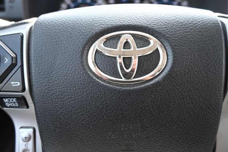 2014 Toyota 4Runner SR5 Premium photo 26