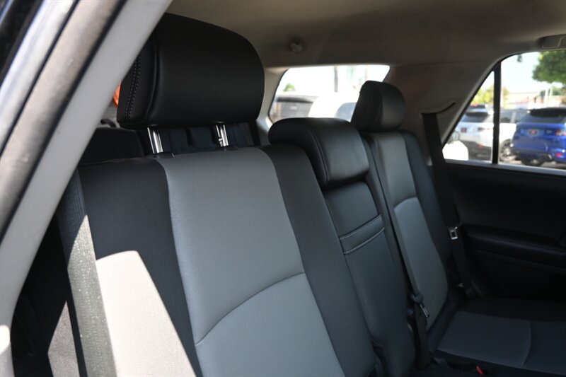 2014 Toyota 4Runner SR5 Premium photo 45