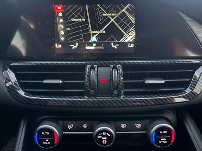 2017 Alfa Romeo Giulia - Photo 35 - Norwalk, CA 90650-2241