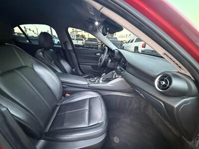 2017 Alfa Romeo Giulia - Photo 32 - Norwalk, CA 90650-2241