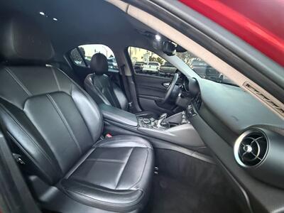 2017 Alfa Romeo Giulia - Photo 33 - Norwalk, CA 90650-2241