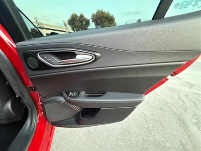 2017 Alfa Romeo Giulia - Photo 26 - Norwalk, CA 90650-2241