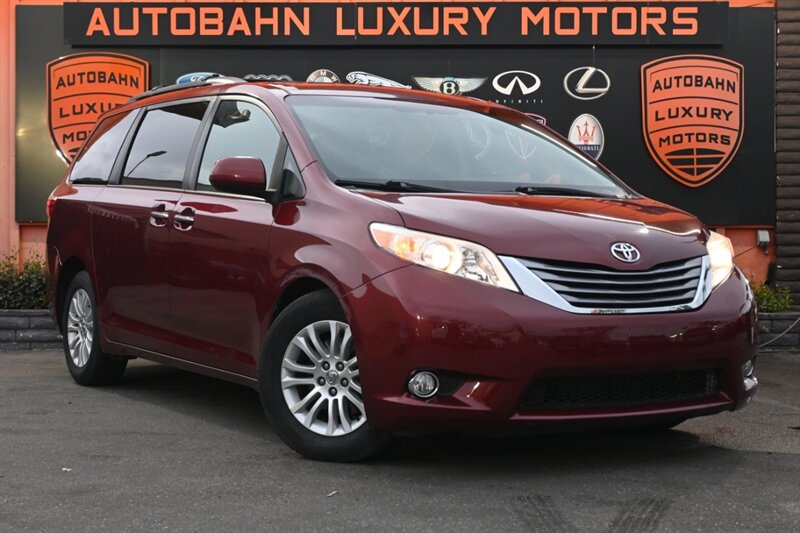 2015 Toyota Sienna XLE Premium 8-Passenger   - Photo 1 - Norwalk, CA 90650-2241