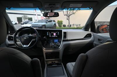 2015 Toyota Sienna XLE Premium 8-Passenger   - Photo 36 - Norwalk, CA 90650-2241